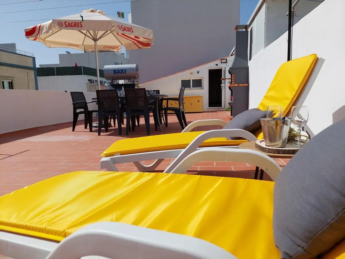 Casa Amarela: Conforto E Localizacao Perfeita! Faro