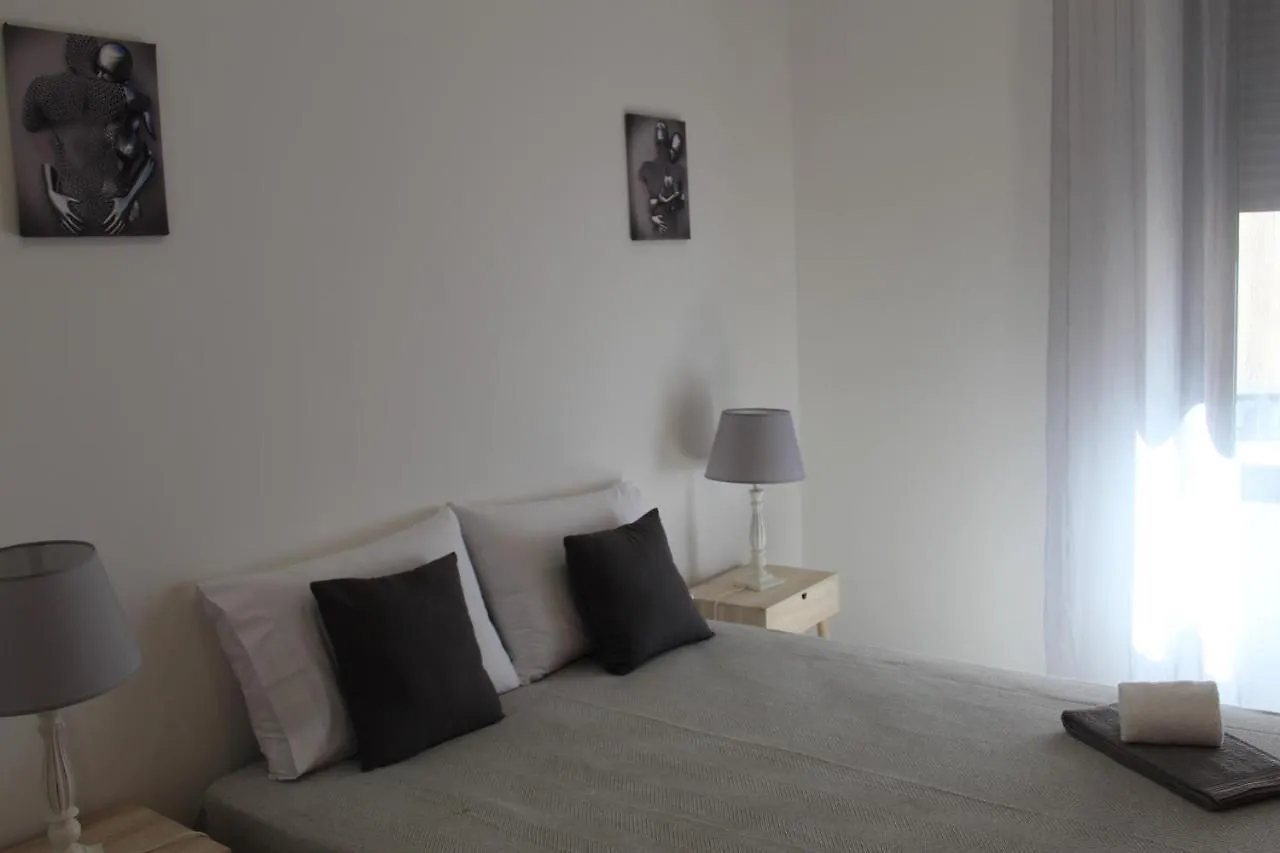 Casa Amarela: Conforto E Localizacao Perfeita! Faro Holiday home