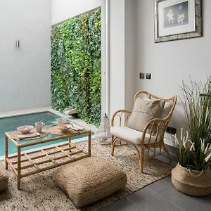 Downtown Pool House Faro